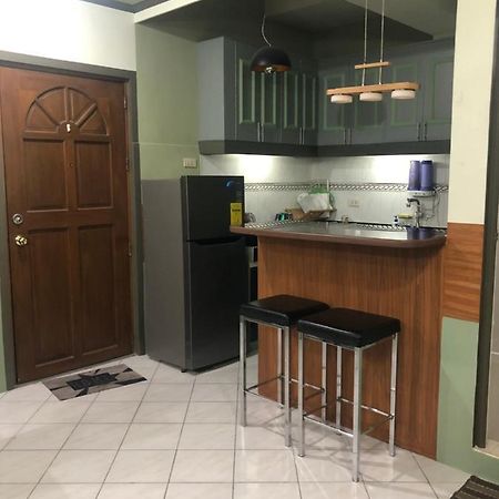 2 Separate Units, 1Br On 23Rd Flr And 3Br Penthouse On 41St Flr In Manila, Near Slec,Us Embassy, Mall And Parks With Excellent View Exterior photo